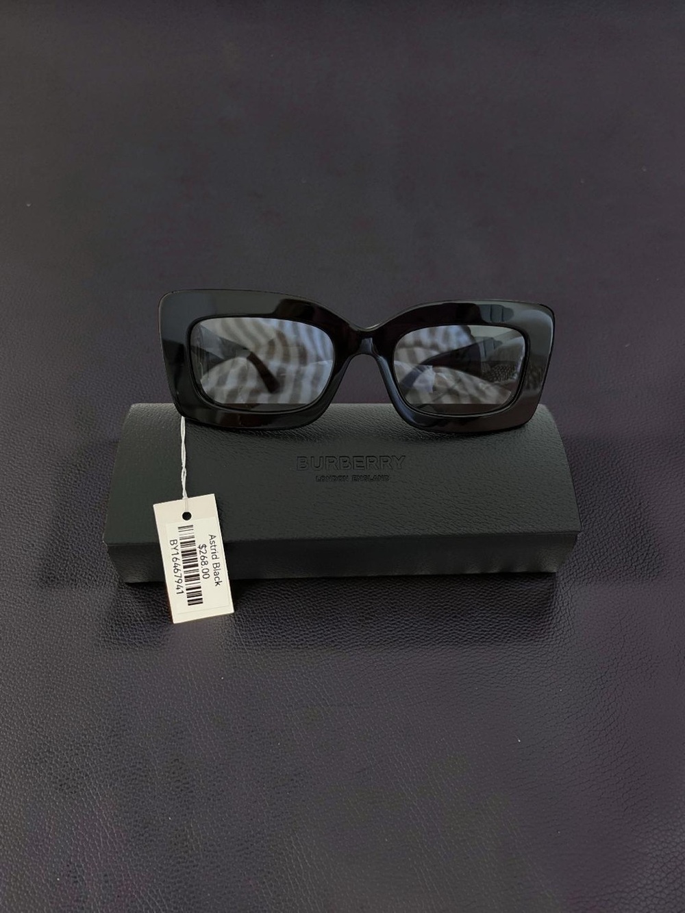 NWT Burberry ASTRID Black  Sunglasses - Women